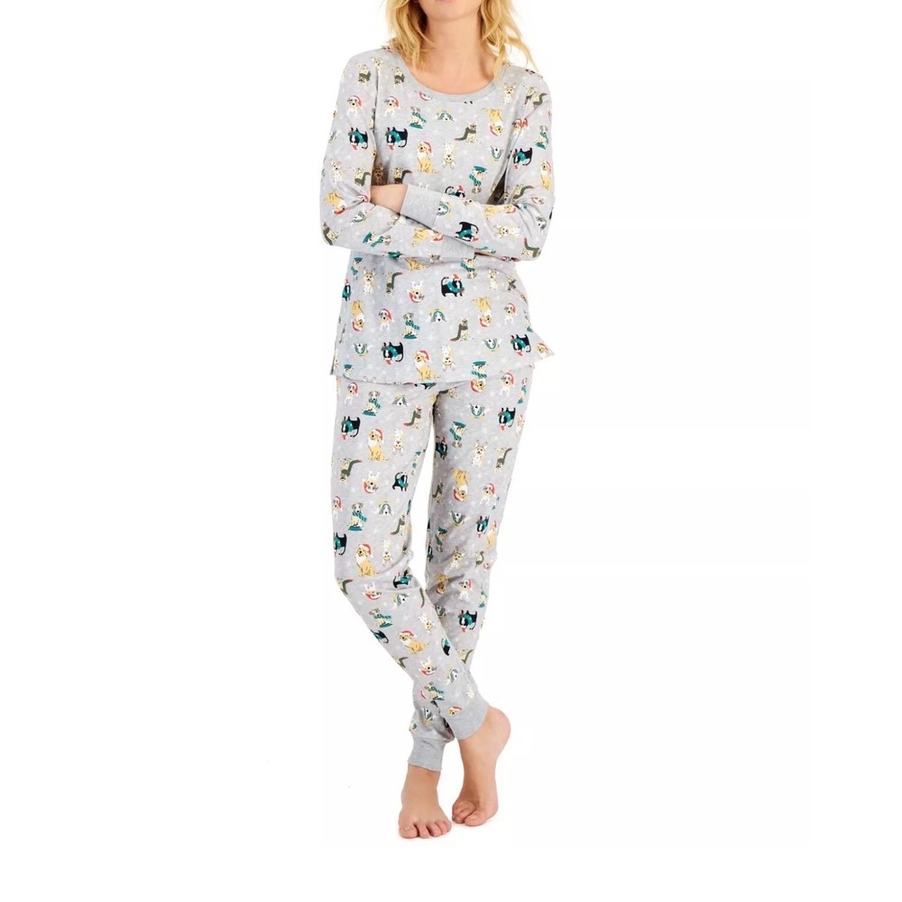 Women's Pre-Packaged Medium Holiday Dogs 2 Piece Pajama Set Gray Christmas NWT